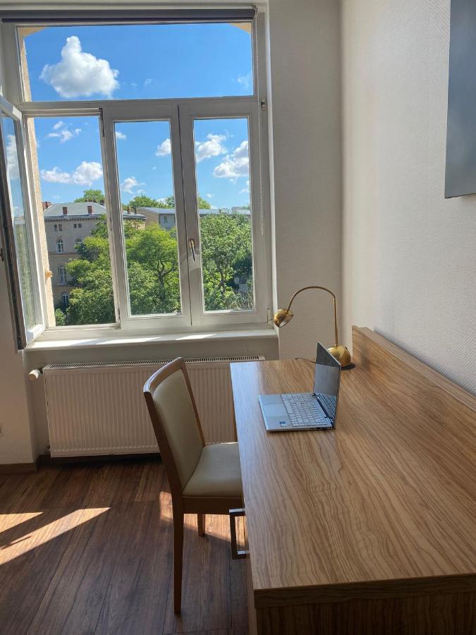 Apartment Am Dom Halle  Bagian luar foto