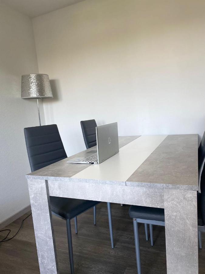 Apartment Am Dom Halle  Bagian luar foto