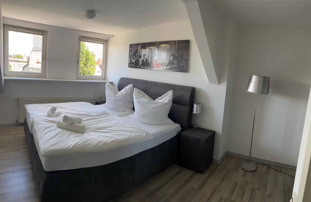 Apartment Am Dom Halle  Bagian luar foto