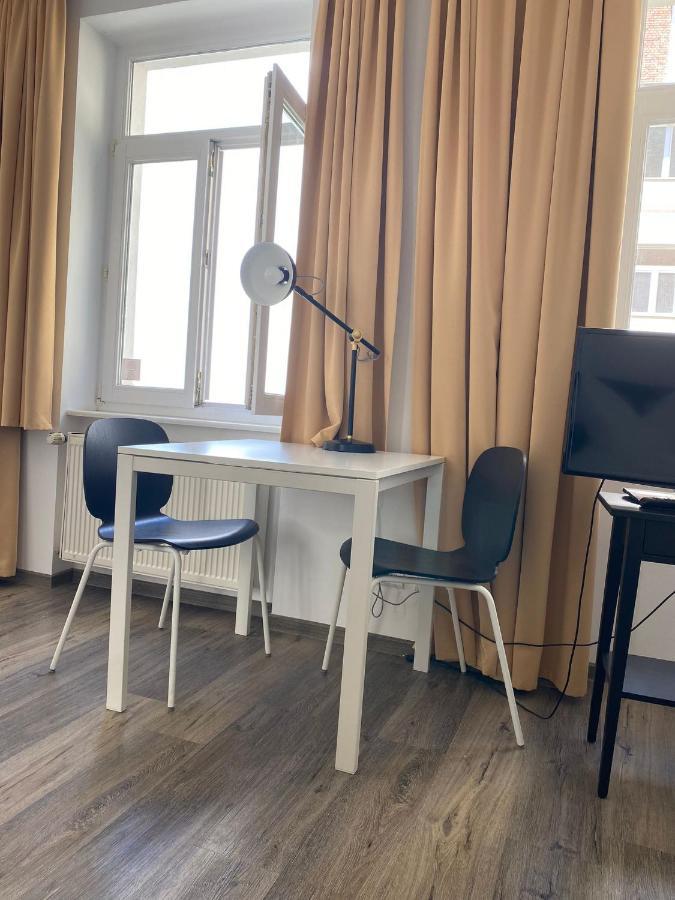 Apartment Am Dom Halle  Bagian luar foto
